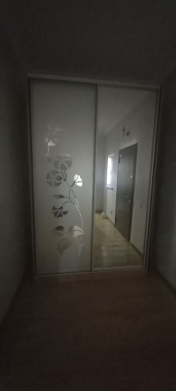 Шкаф для прихожей
