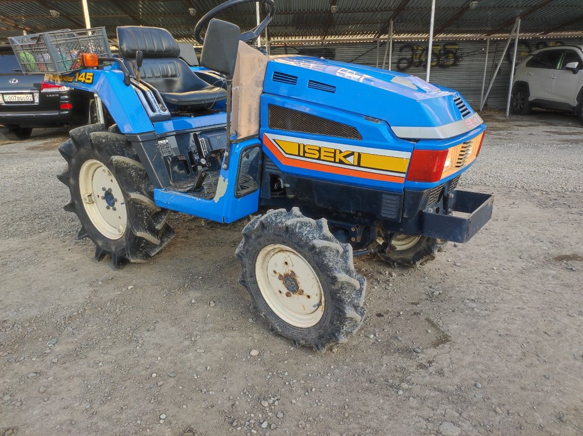 Мини трактор японский Iseki 145