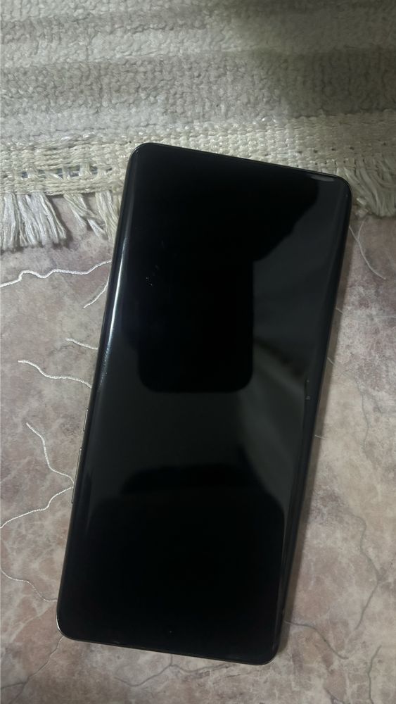 Продам телефон Honor