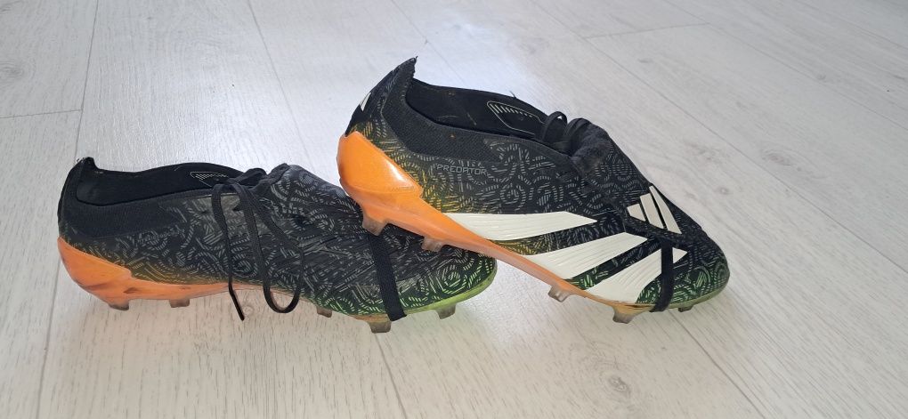 Бутсы Adidas Predator 43 размер — состояние отличное, срочно продаю!!