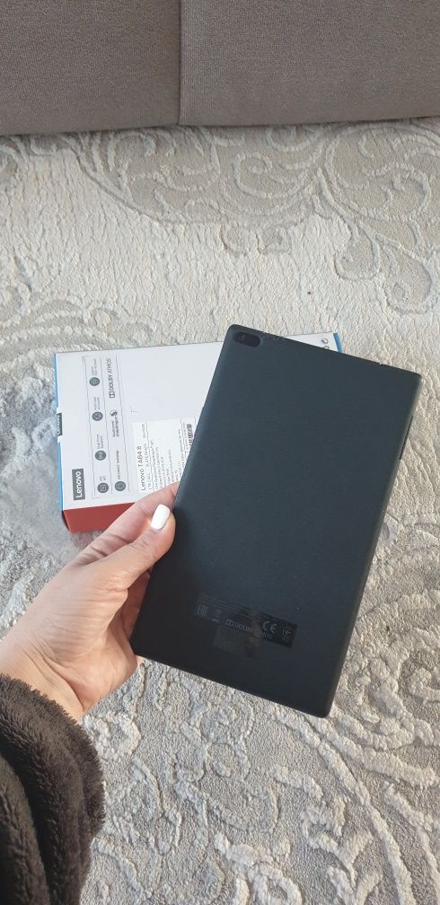 Планшет Lenovo Tab 4 8″ 16GB