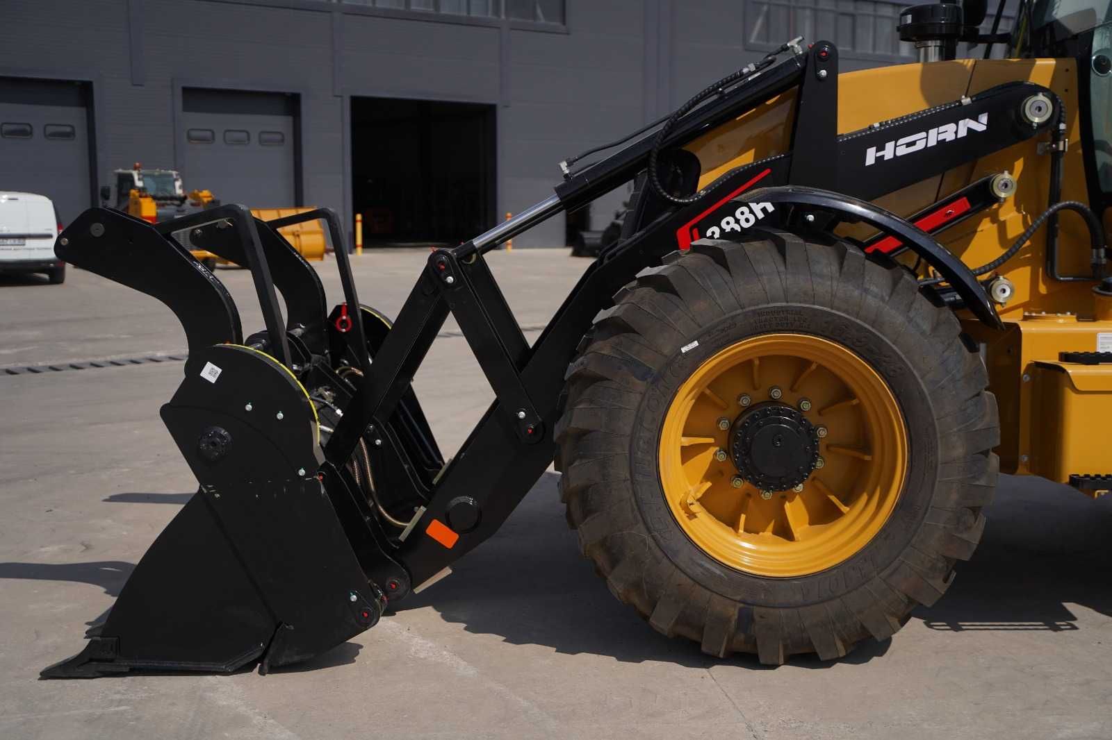 Экскаватор-погрузчик HORN 388H