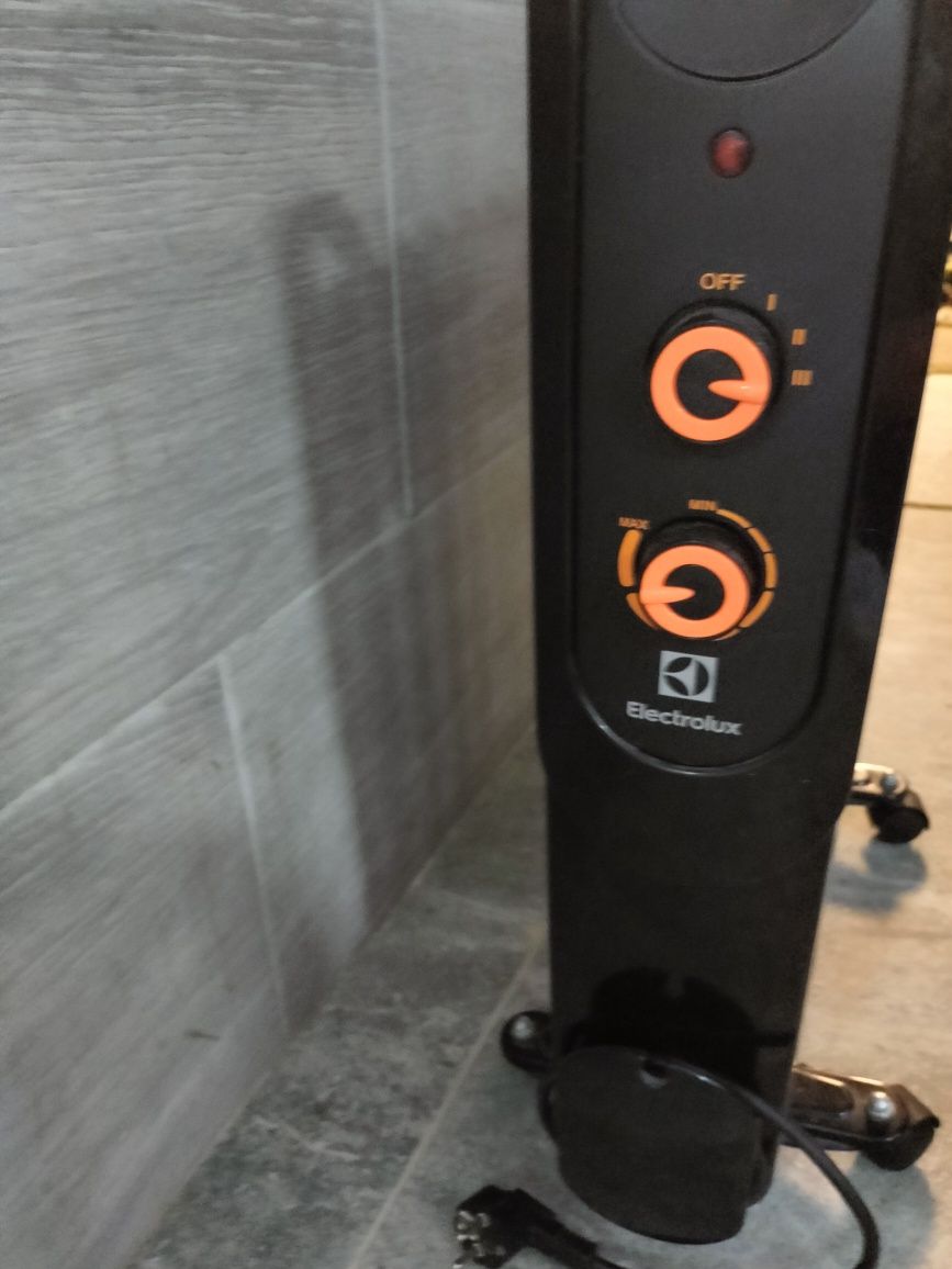 Продам обогреватель elektrolux