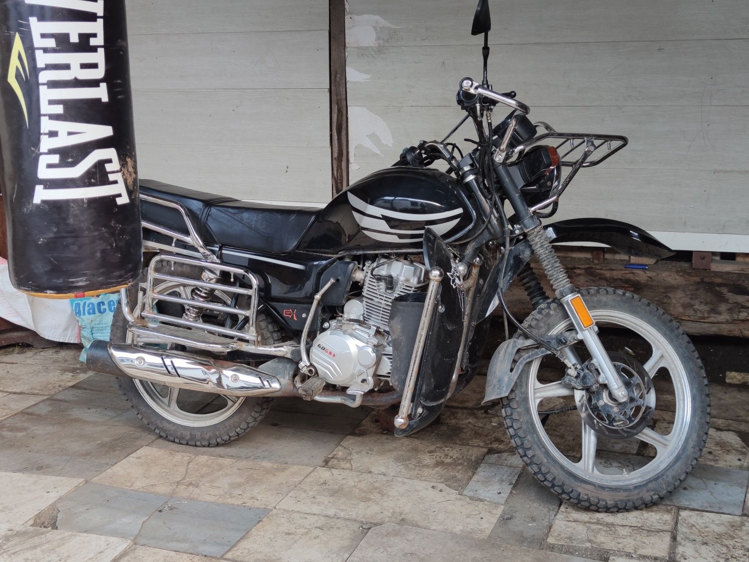Мотоцикл gsx в отличном состоянии