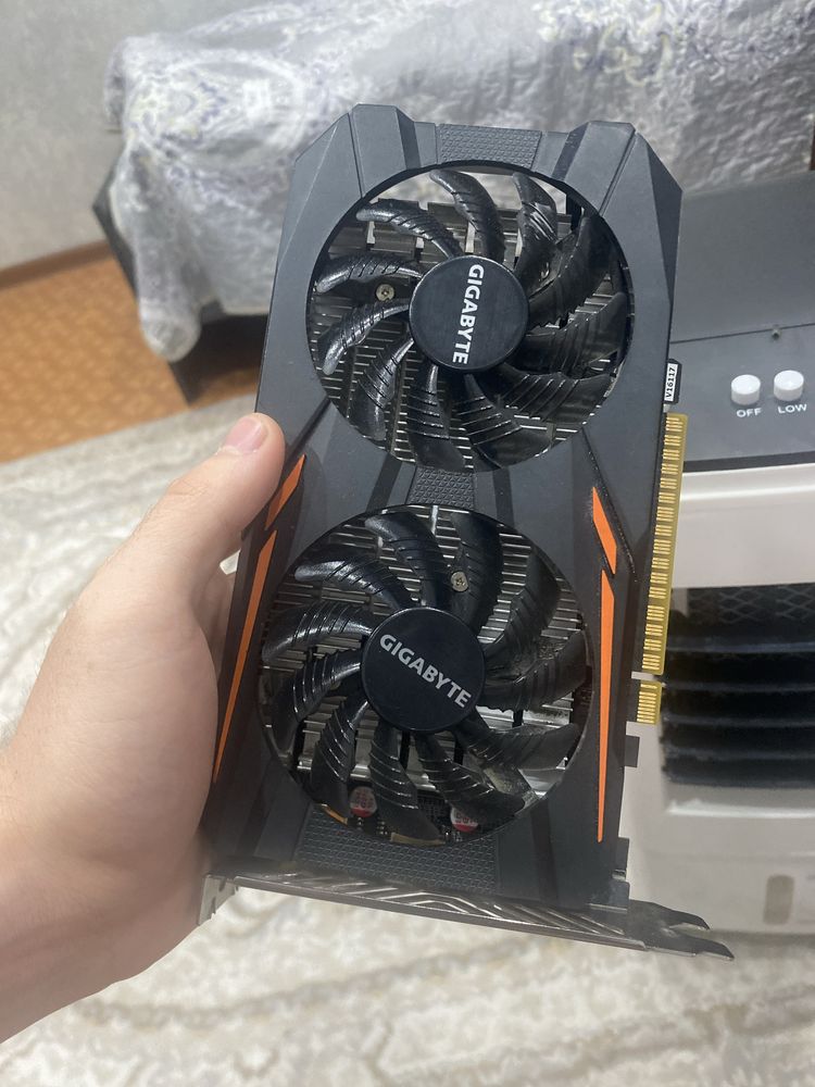 Видеокарта GTX 1050