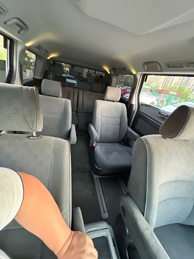 Минивэн Alphard….