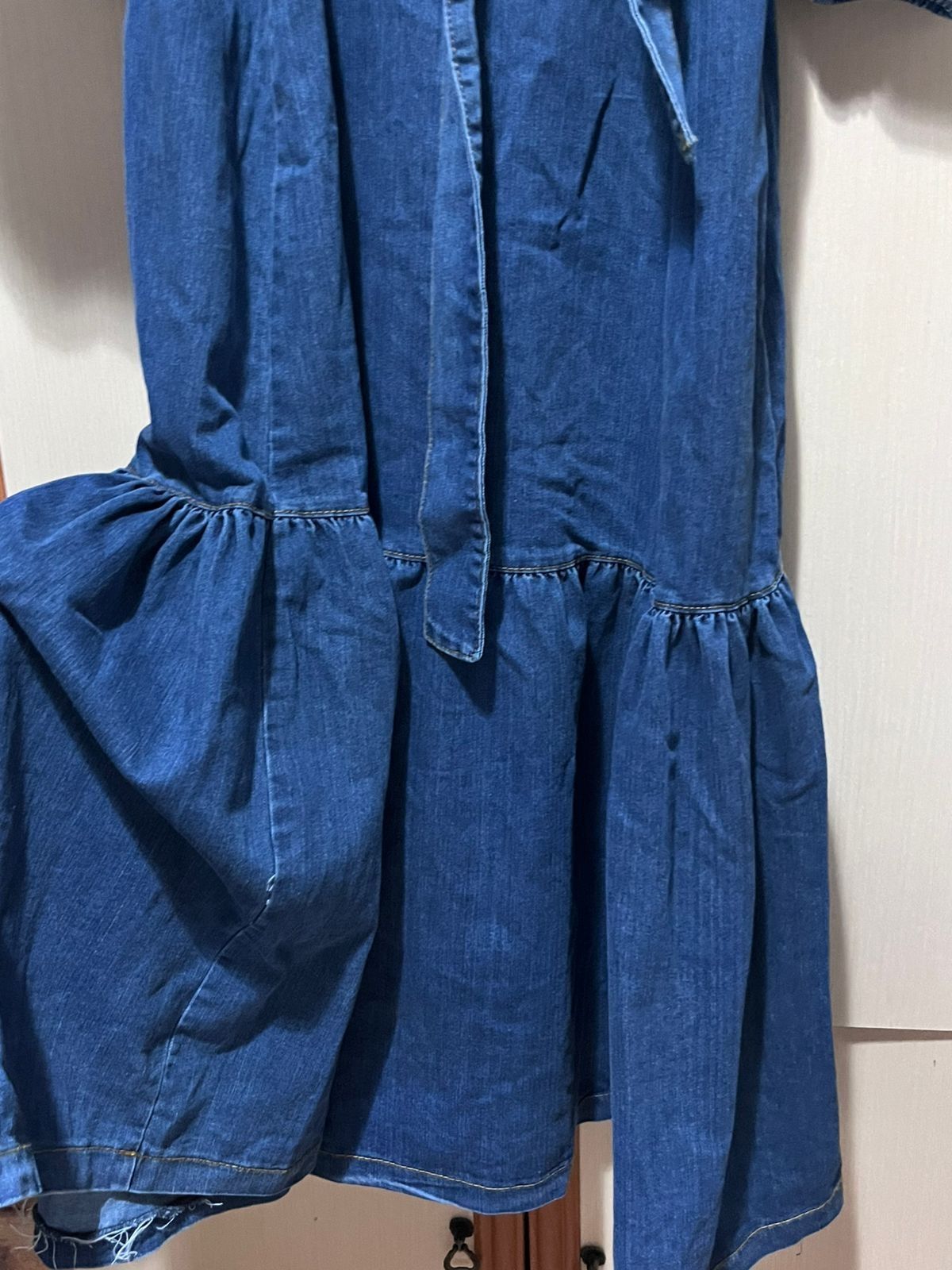 Продаю джинсовое платье .