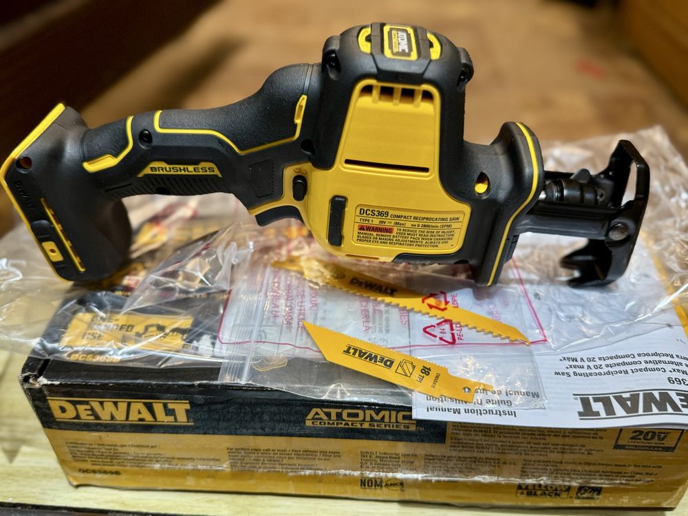 Сабельная пила Dewalt DCS369, оригинал, новая 18-20v, НЕ КИТАЙ