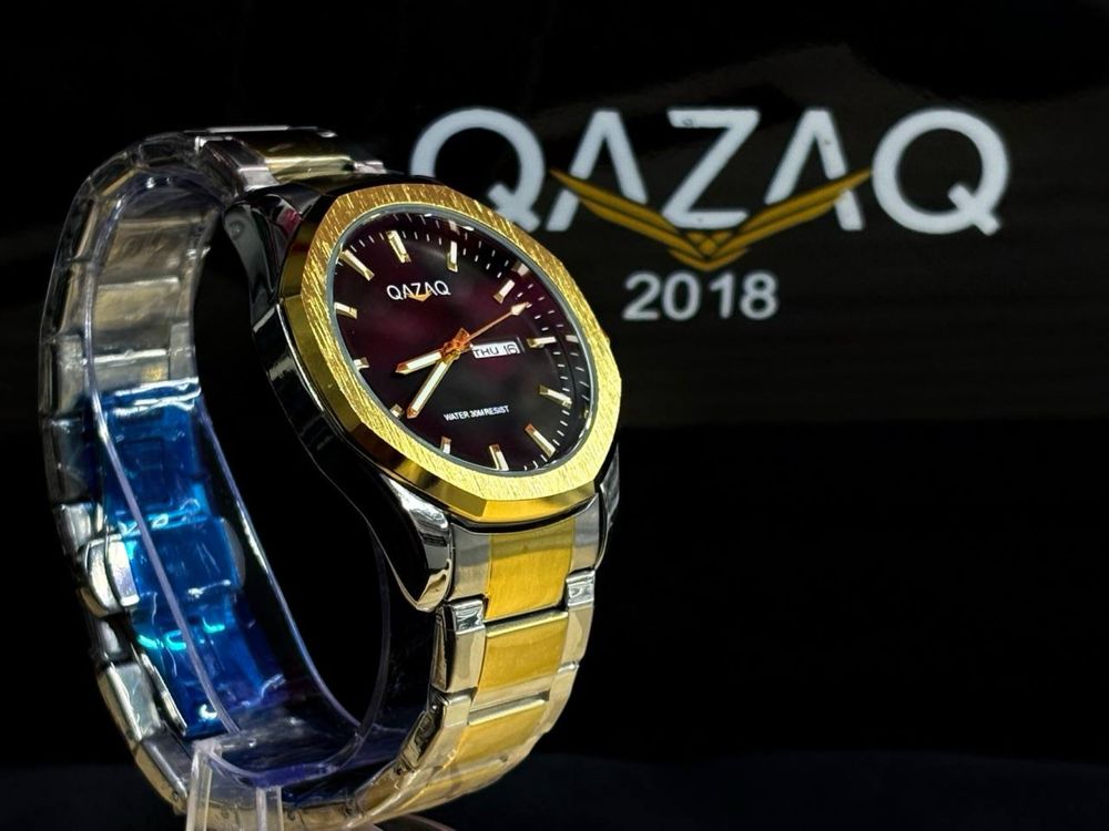 Часы с надписю QAZAQ