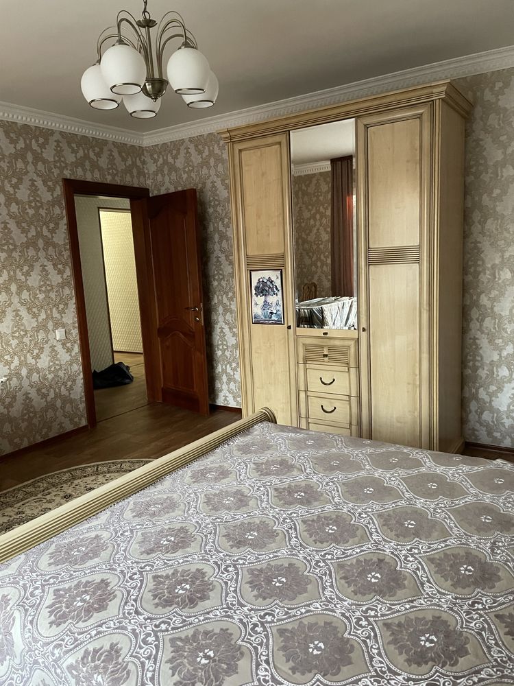 Продам квартиру 3-х комн. р-он Акимата