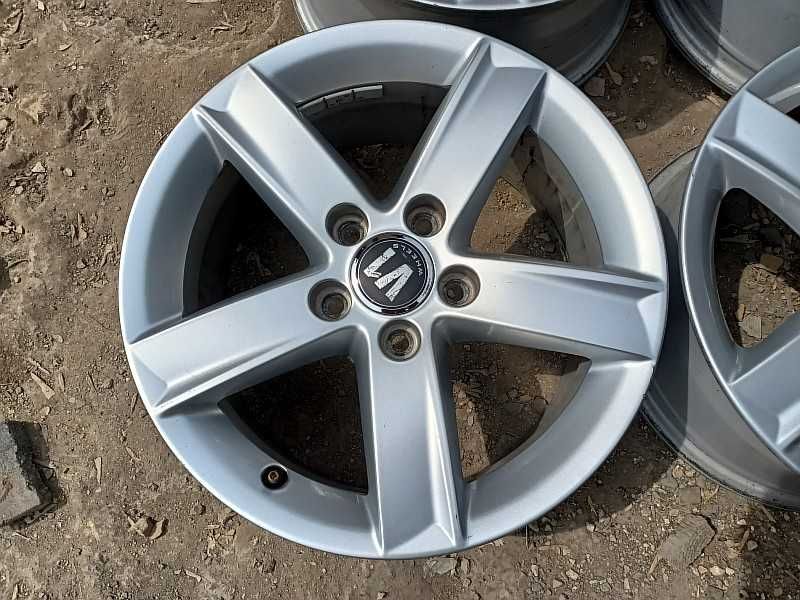 Продам оригинальные легкосплавные диски на автомашину Audi