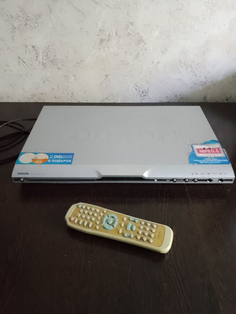 Продам DVD-плеер