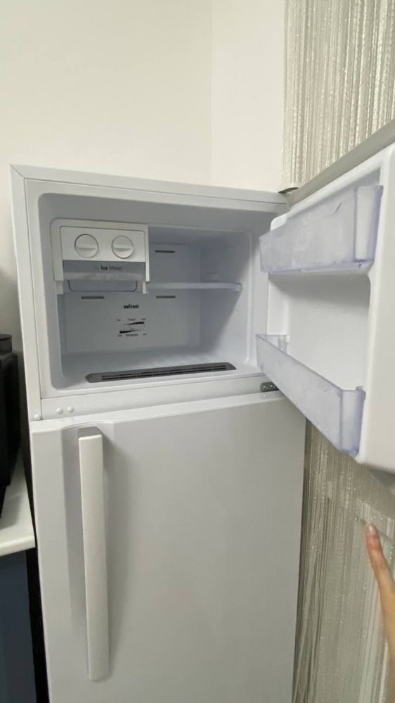 Продам совершенно новый холодильник