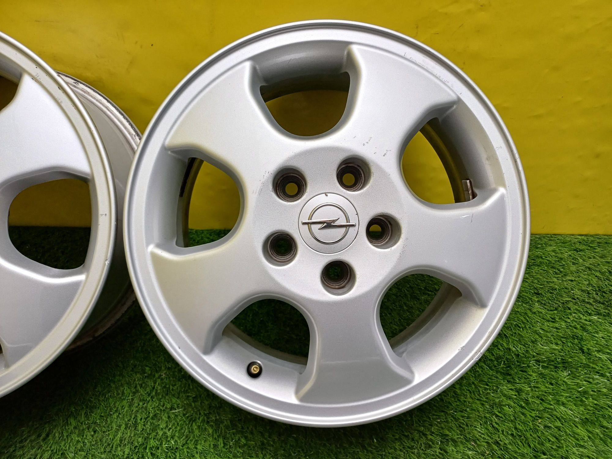 Диски R15 5×110 на Opel и другие.