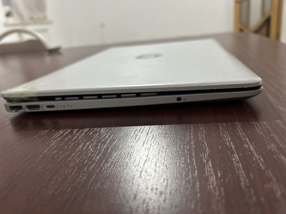 HP Laptop 15-dw0xxx