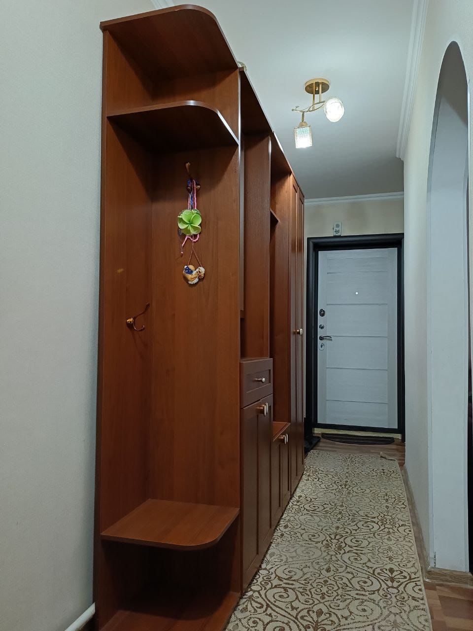 Продам прихожую в очень хорошем состоянии