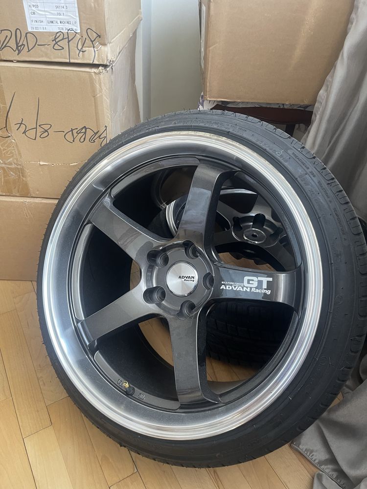 продам диски Advan GT с резиной