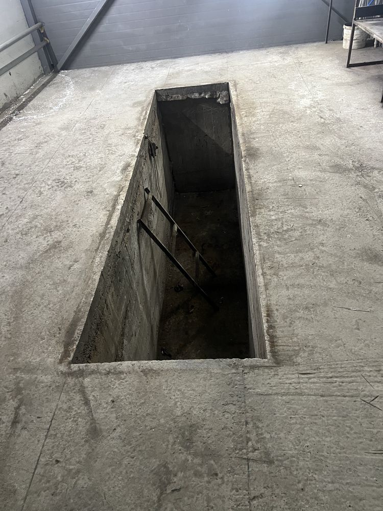 Здается бокс 35 кв с ямой . По Астанинской трассе. 3фазы, вода,газ.