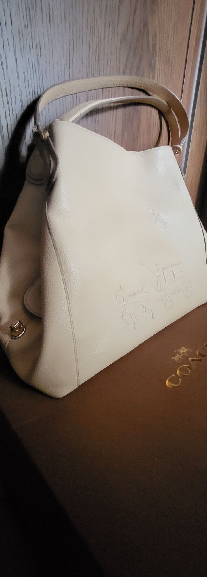 Сумка натуральная кожа COACH NEW YORK нежно-светло-персиков. цвет 30×4
