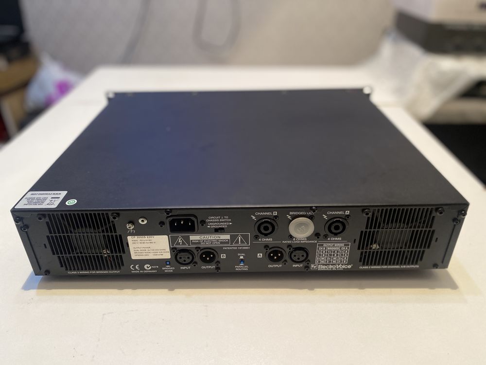 Усилитель мощности Electro-Voice CP3000S в отличном состоянии