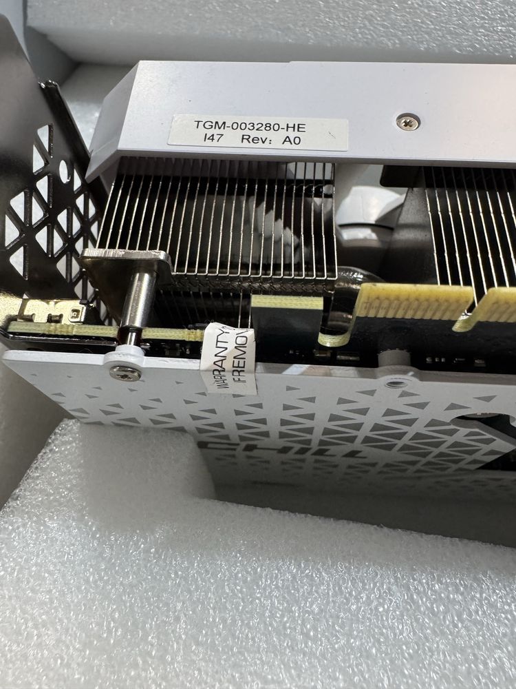 Продам видеокарту Inno3D RTX 4060 Ti iChill + компоненты
