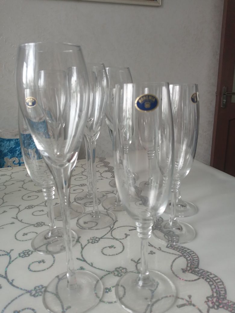 Продам бокалы английское хрустальное стекло.