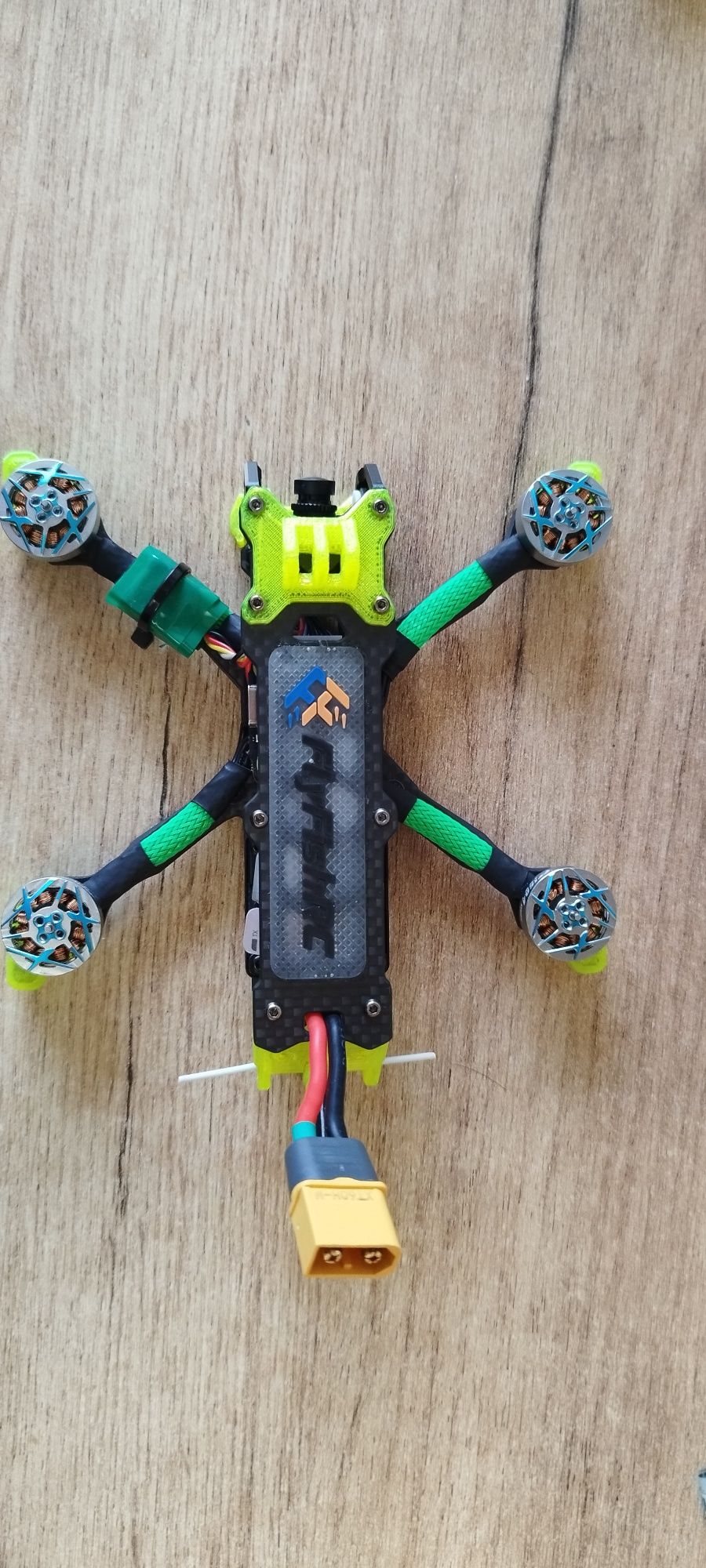 Продам fpv дрон на walksnail