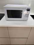 Продам микроволновую печь Panasonic