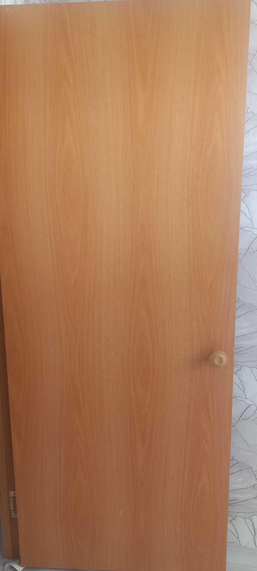 Продам межкомнатные двери