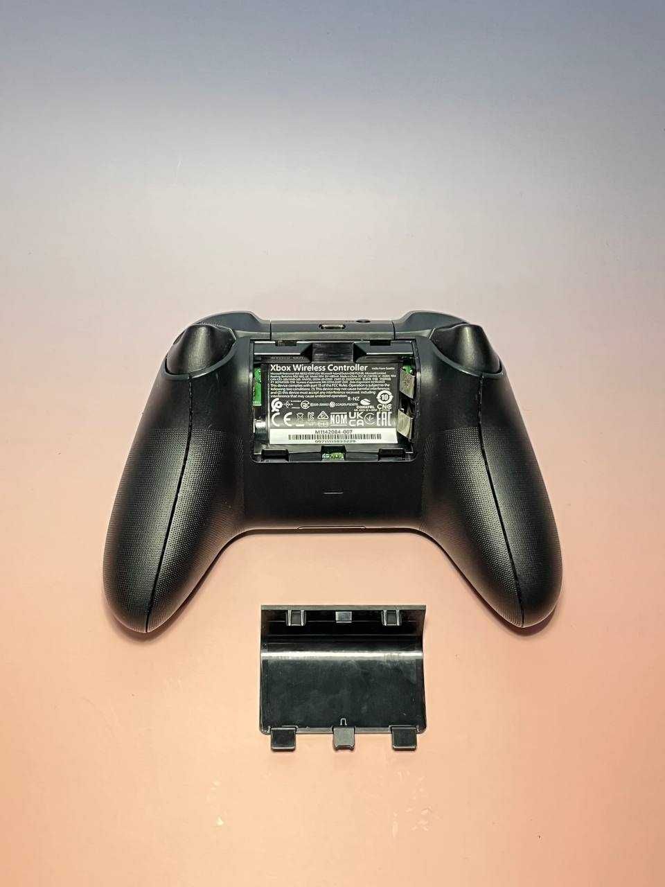 Игровой джойстик Xbox. Черный.