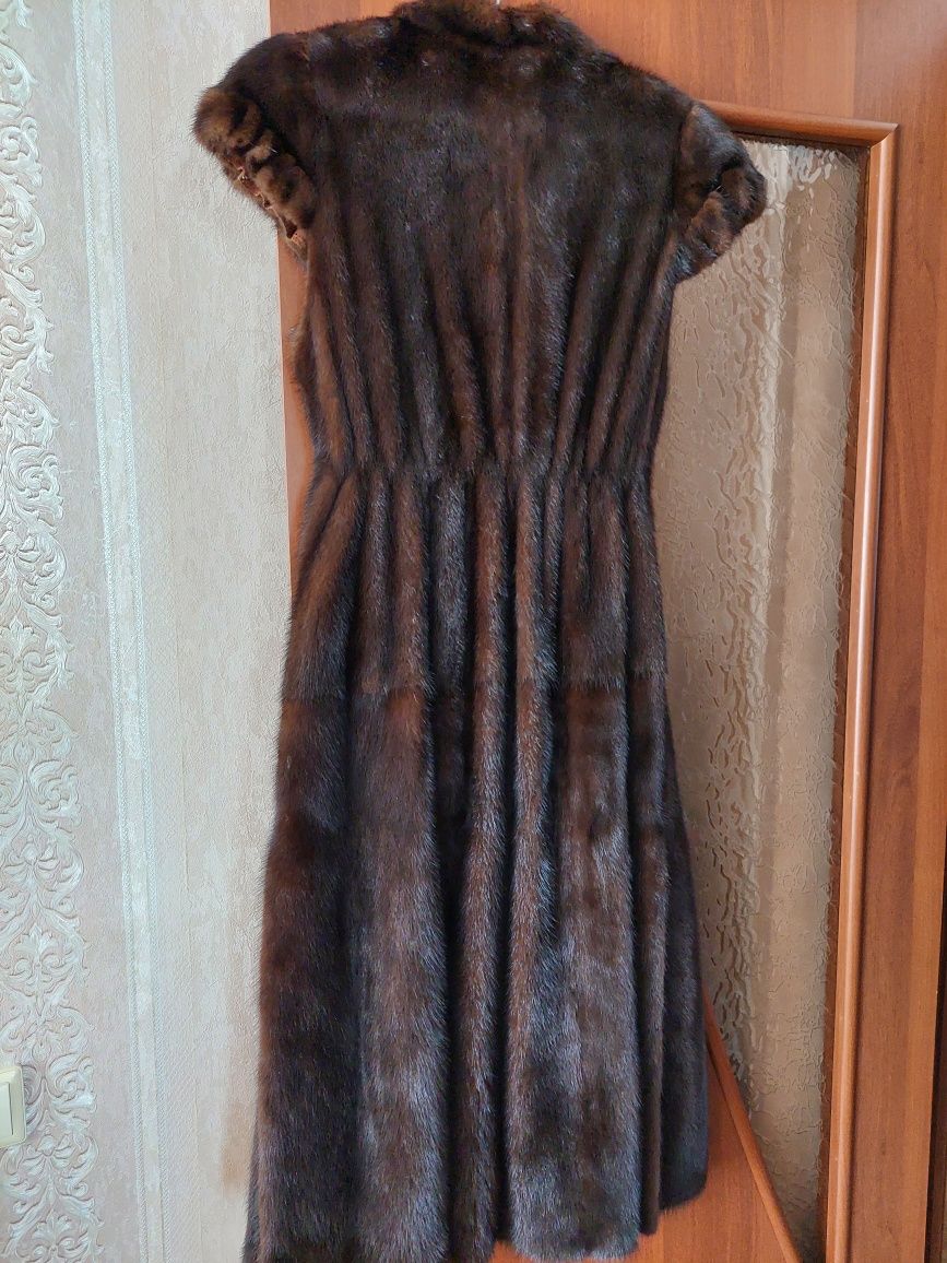 Продам Норковый жилет