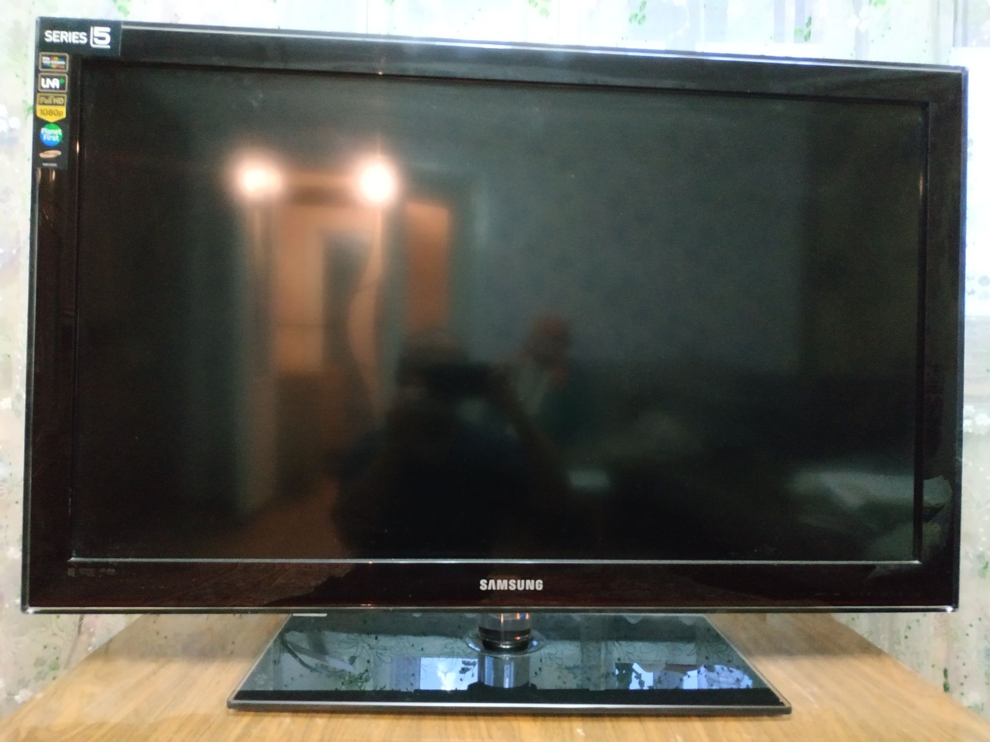 ЖК телевизор LCD TV full HD Samsung, диагональ 101 см (40 дюймов)