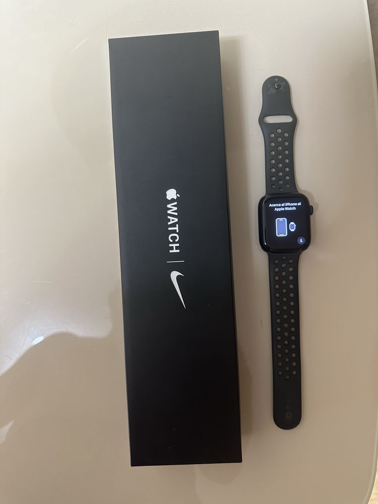 Часы Apple nike 7 серии