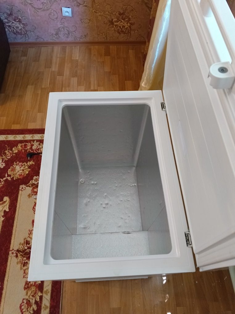 Продам Морозильник