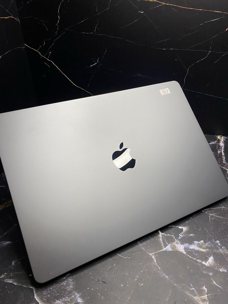 Макбук айр15 м3 2024/MacBook Air15 m3 2024