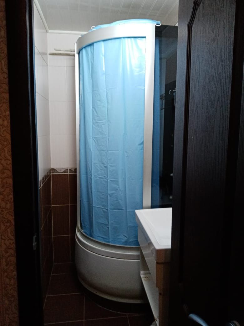 1 комнатную в центре с интернетом, посуточно , по часам