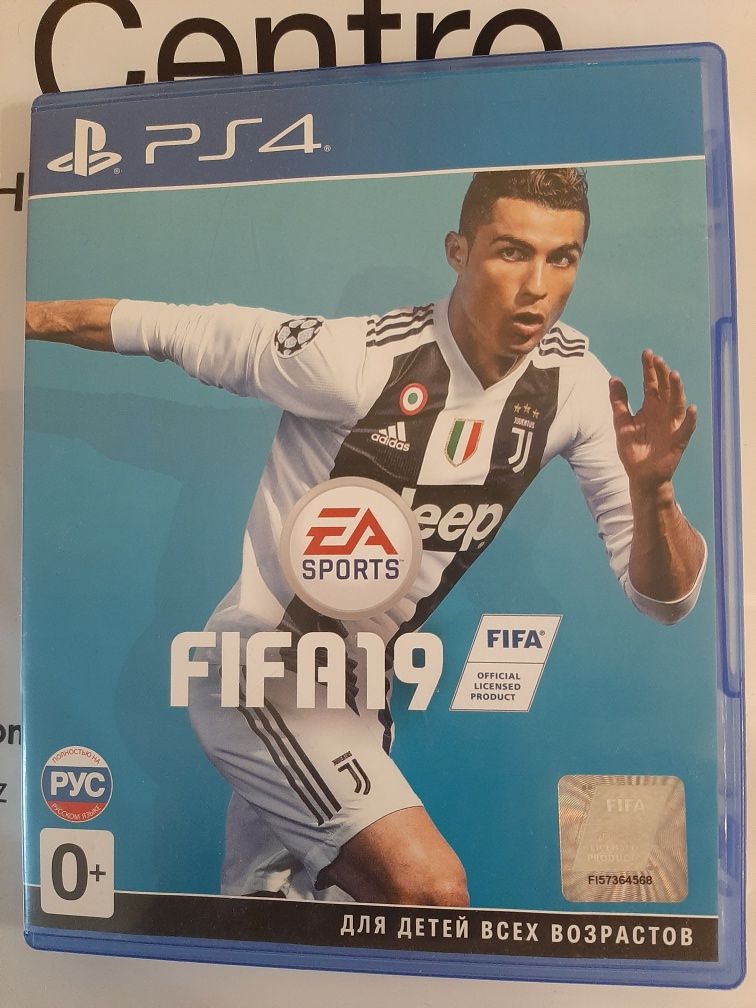 Игровые диски на PlayStation 4(FIFA 19,FIFA 21)