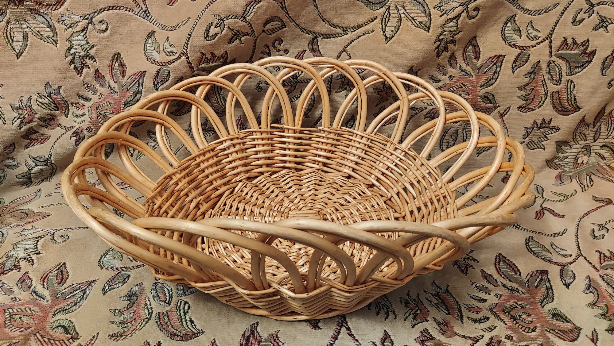 Корзина большая целая
