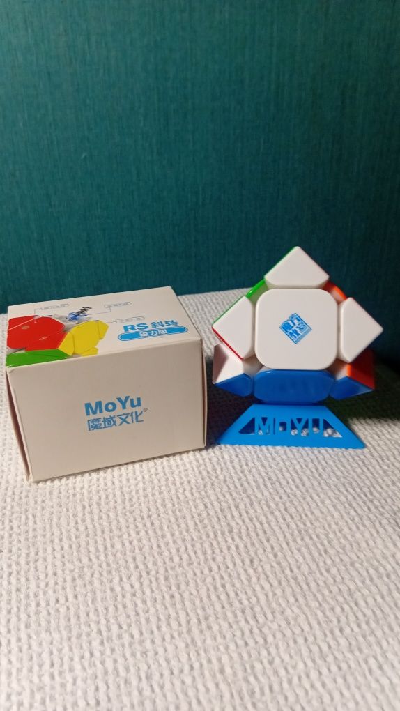 Кубик Рубика Skewb MoYu RS M магниты, комплект, состояние отличн