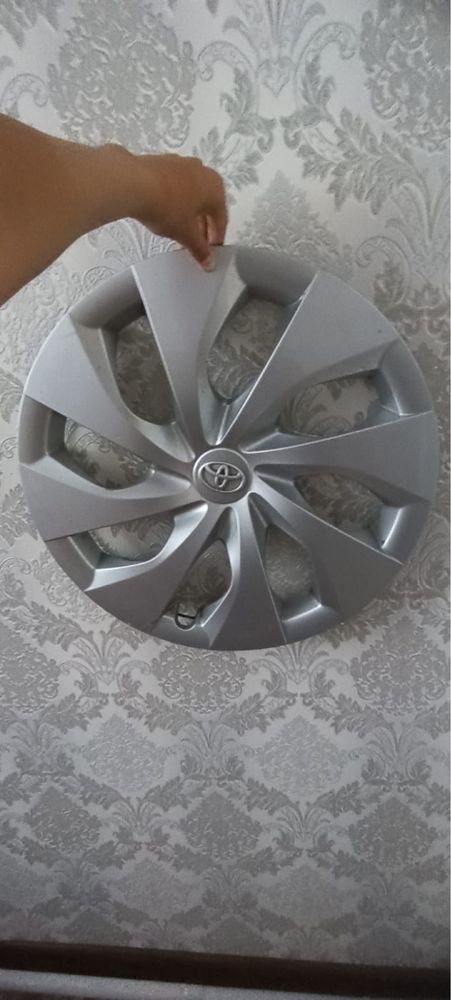 Продам колпак на р16