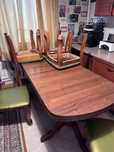 Продам стол и 6 стульев