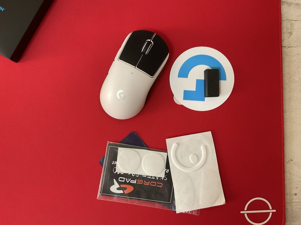 G pro x SUPERLIGHT белая