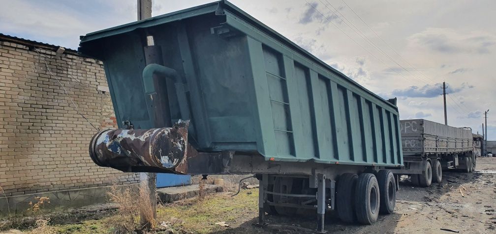 Продам самосвальный полуприцеп Тонар