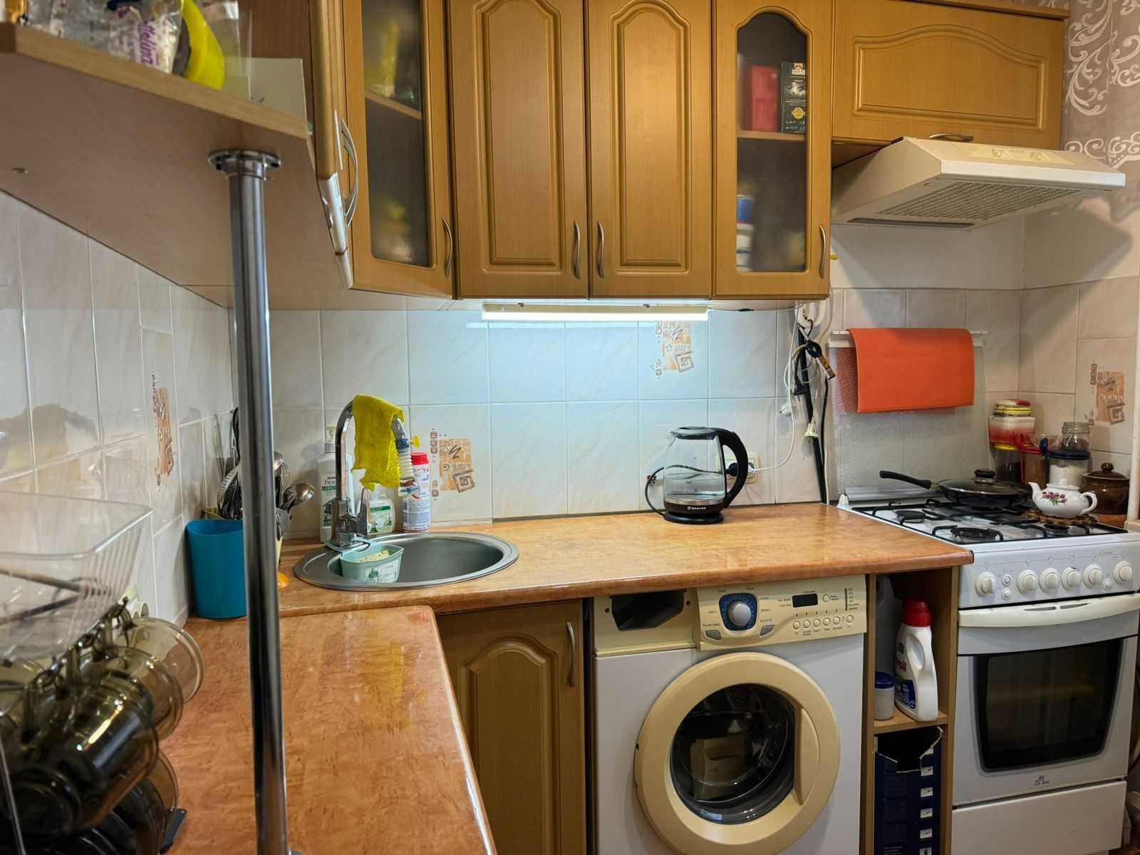 Продам 2 комнатную квартиру Центр (кинотеатр Казахстан)