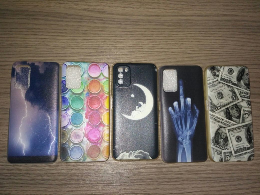 Продам чехлы на Poco M3