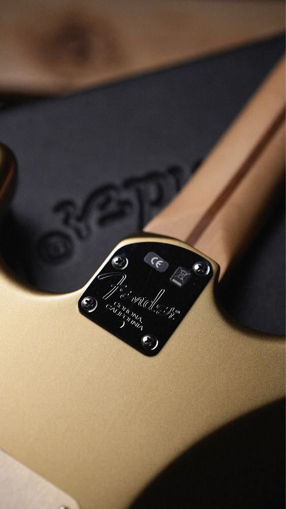 Fender American Deluxe Stratocaster 2012 Aztec Gold