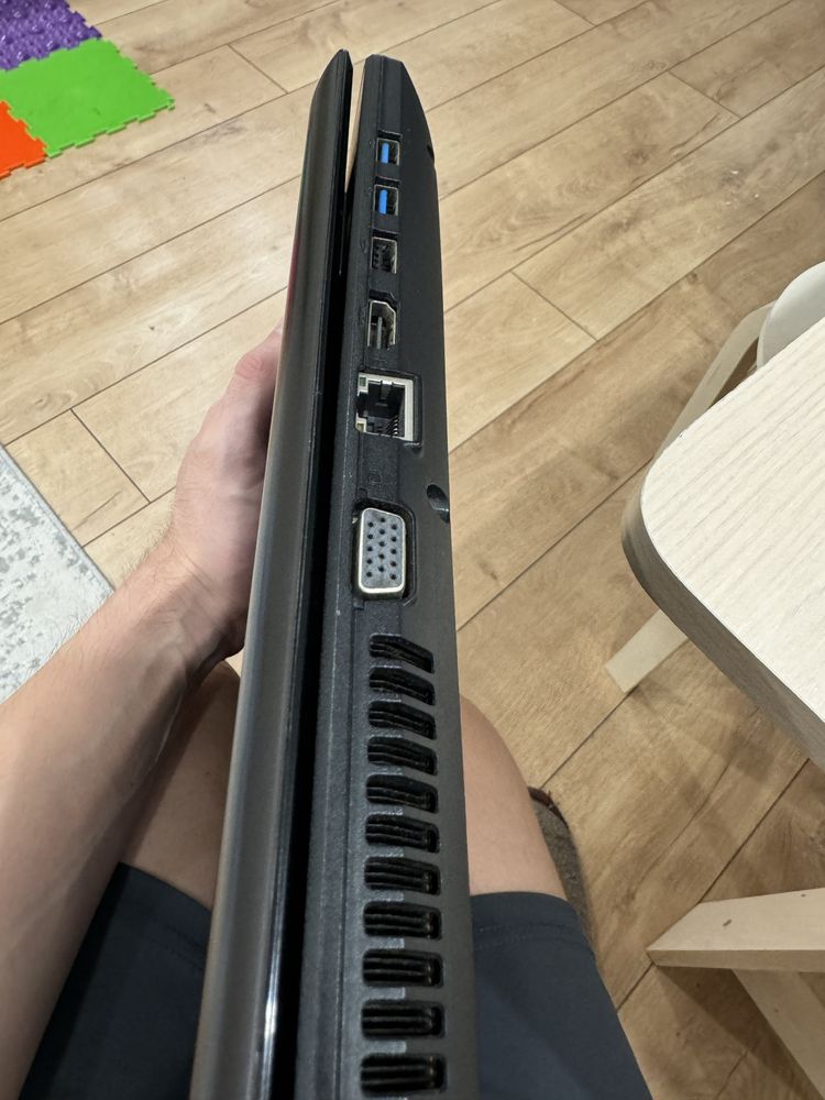 Продам ноутбук lenova g780 i7 3520m 8 gb