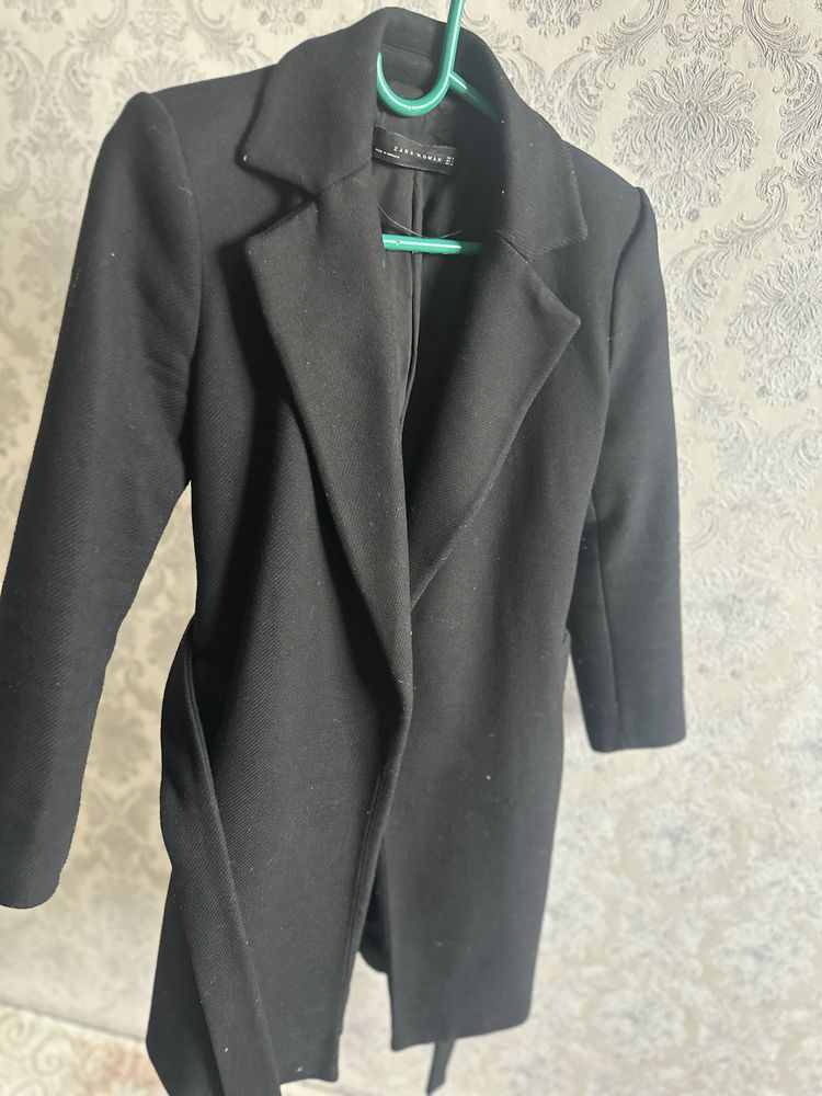 Пальто Zara (черное ) XS