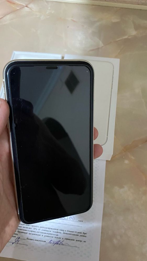 iPhone 11 белый ПРОДАМ