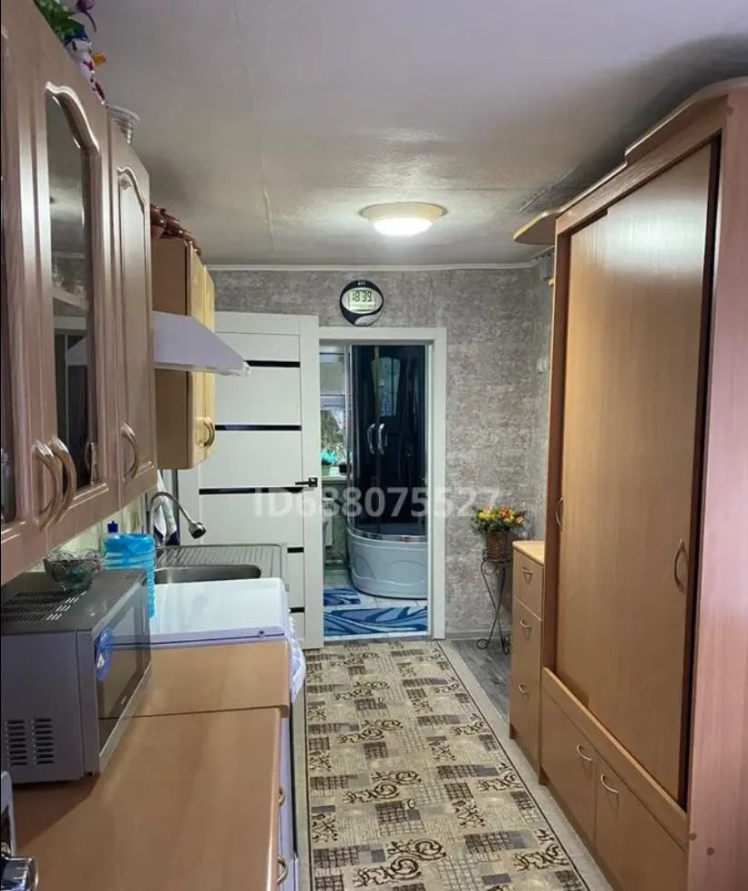 Продам пяти комнотный дом